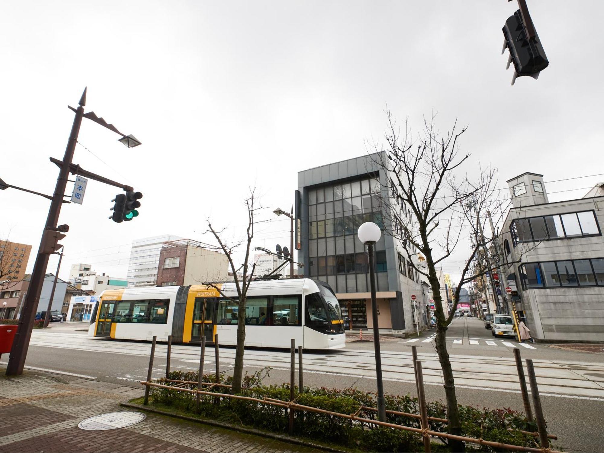 Ecohotel Toyama Bagian luar foto